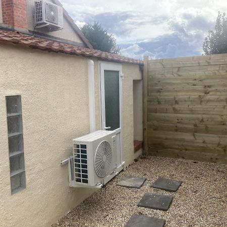 Maisonnette Neuve Avec Jardin Privatif Saran Luaran gambar